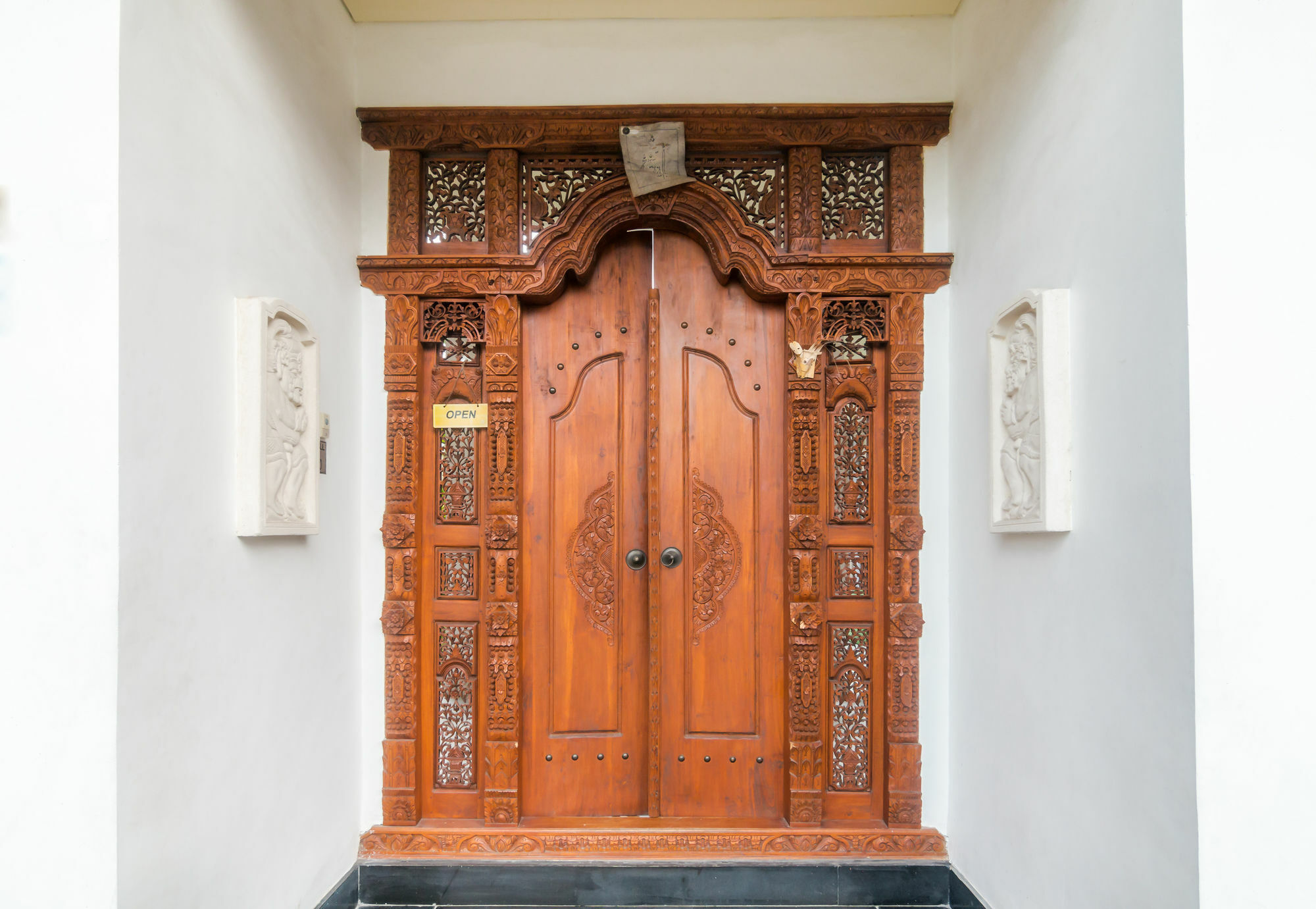 Zen Rooms Denpasar Mertasari Buitenkant foto