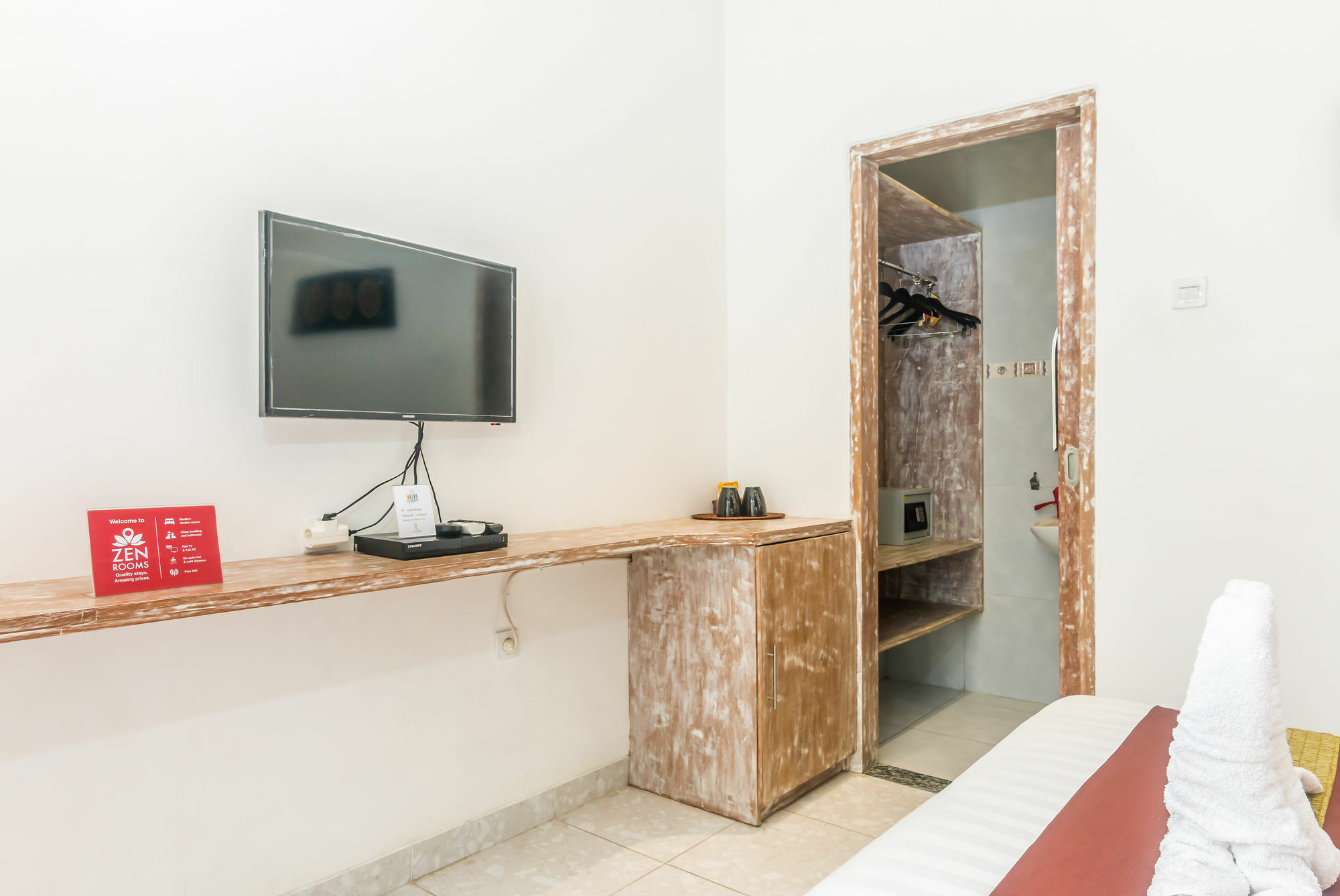 Zen Rooms Denpasar Mertasari Buitenkant foto